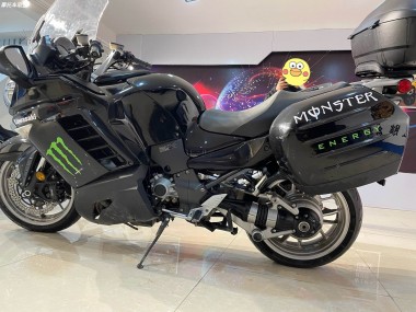 2007-2009 Kawasaki GTR1400/ZG1400 Motorcycle Fairings - Black Monster Canada