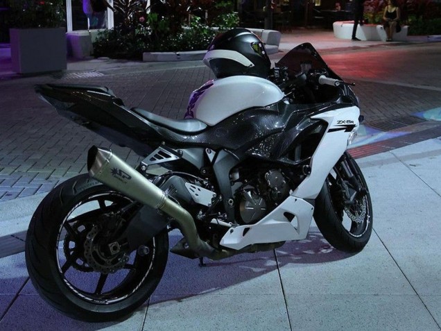 2019-2022 Kawasaki ZX6R Motorcycle Fairings - White Black Carbon Fiber Canada