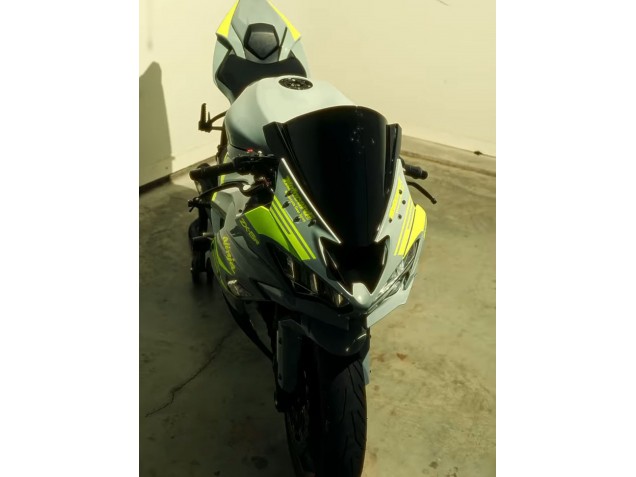 2019-2022 Kawasaki ZX6R Motorcycle Fairings - Nardo Grey Yellow Canada