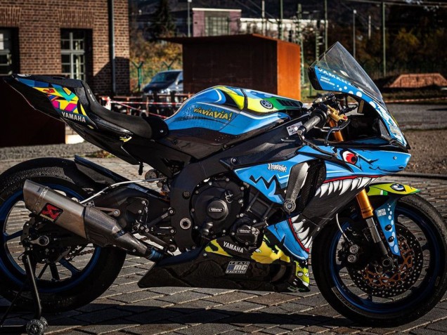 2015-2019 Yamaha YZF R1 Motorcycle Fairings - Blue Yellow Shark Canada