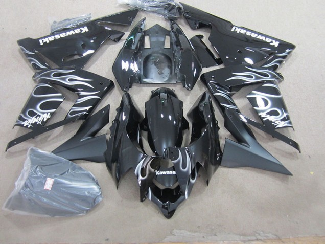 Black with White Flame 03-05 ZX10R Motorcycle Fairings Black with White Flame 03-05 ZX10R Motorcycle Fairings