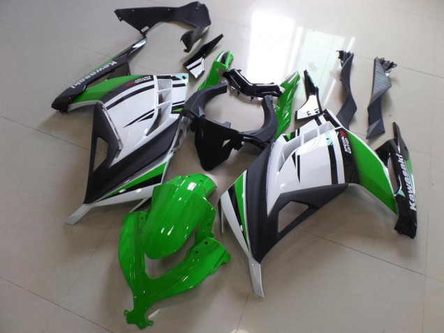 Green Black and White 13-16 ZX300R Motorcycle Fairings Green Black and White 13-16 ZX300R Motorcycle Fairings