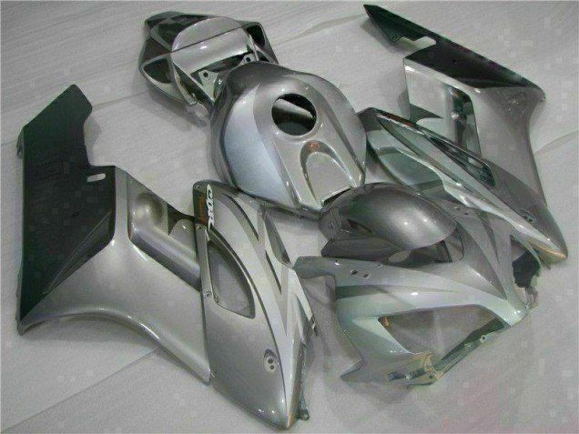 Silver 04-05 CBR1000RR Motorcycle Fairings Silver 04-05 CBR1000RR Motorcycle Fairings