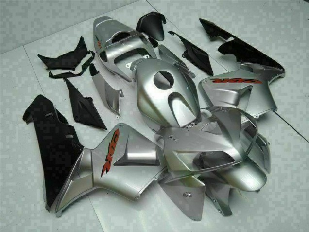 Silver 05-06 CBR600RR Motorcycle Fairings Silver 05-06 CBR600RR Motorcycle Fairings
